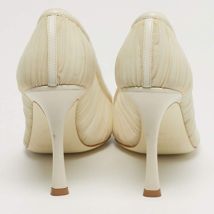 Pre Owned Jimmy Choo Romy Size 39 White Leather and Net Pumps
