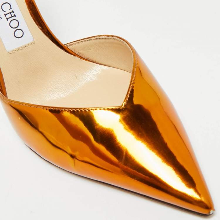 مملوكة مسبقًا Jimmy Choo Saeda Size 37 Gold Leather Crystal Embellished Pumps