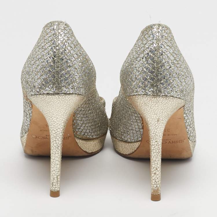 مملوكة مسبقًا Jimmy Choo Luna Size 35.5 Silver Fabric and Glitter Peep Toe Pumps