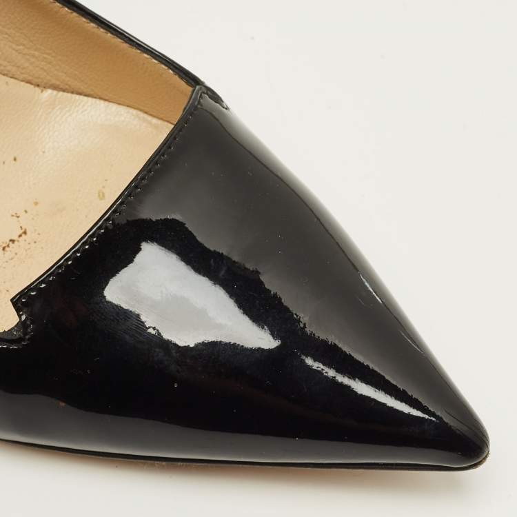 Pre Owned Jimmy Choo Devote Size 35.5 Black Patent Leather Handcuff Pointed Toe Pumps