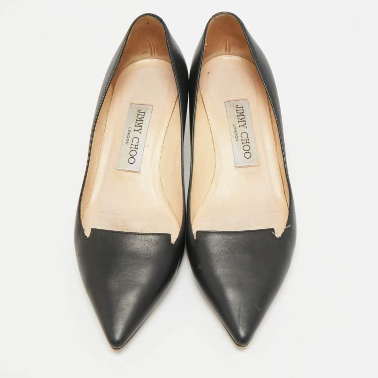 Pre Owned Jimmy Choo Avril Size 35.5 Black Leather Pumps