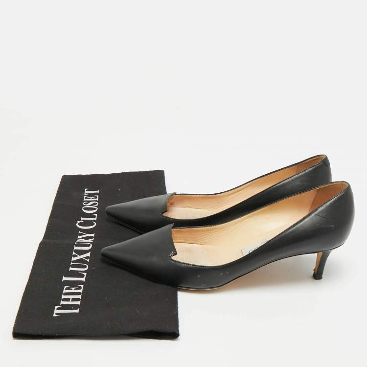 Pre Owned Jimmy Choo Avril Size 35.5 Black Leather Pumps