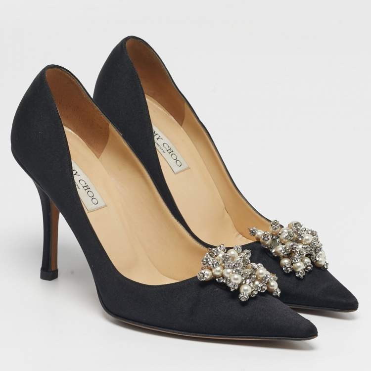 Pre Owned حذاء كعب عالي جيمي تشو ماندا ساتان أسود مزين مقدمة مدببة مقاس 39.5