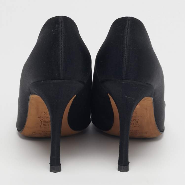 Pre Owned حذاء كعب عالي جيمي تشو ماندا ساتان أسود مزين مقدمة مدببة مقاس 39.5