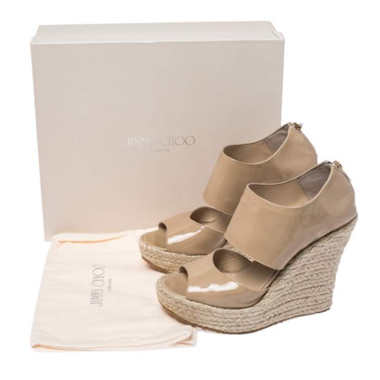 مملوكة مسبقًا Jimmy Choo Beige Patent Patriot Espadrille Wedge Cut Out Booties Size 38.5