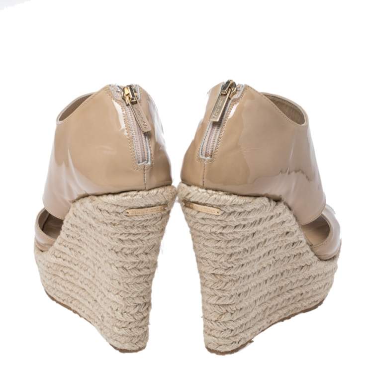 مملوكة مسبقًا Jimmy Choo Beige Patent Patriot Espadrille Wedge Cut Out Booties Size 38.5