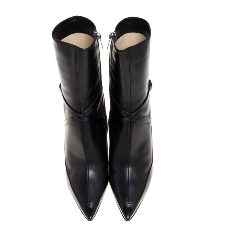 مملوكة مسبقًا Jimmy Choo Black Leather Arena Pointed Toe Ankle Boots Size 40