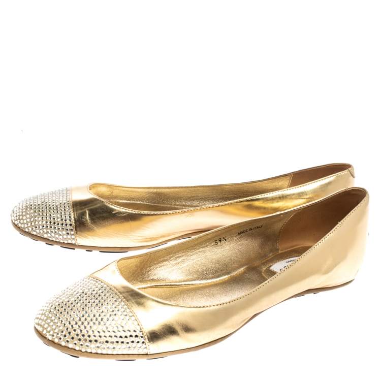 مملوكة مسبقًا Jimmy Choo Metallic Gold Leather Waine Crystal Embellished Cap Toe Ballet Flats Size 39.5
