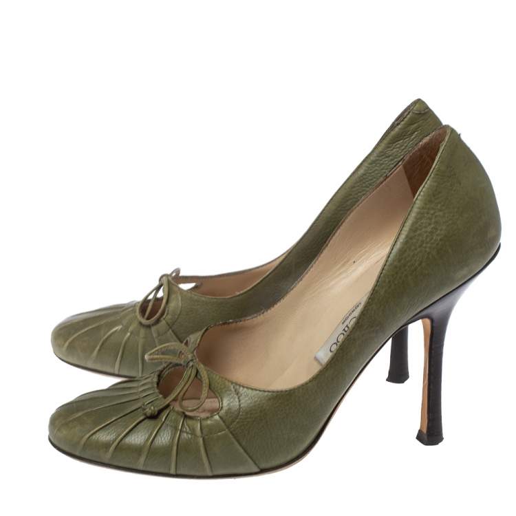 Pre Owned Jimmy Choo Olive Green Leather Bow Round Toe Pumps Size 37
