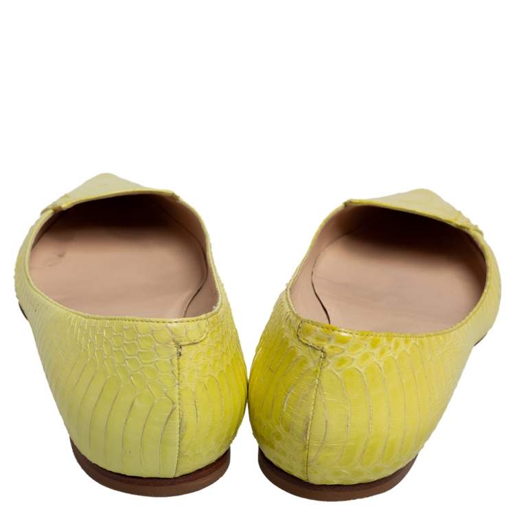 Pre Owned Jimmy Choo Yellow Python  Attila Pointed Toe Flats Size 37