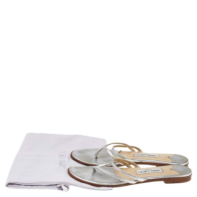 Pre Owned Jimmy Choo Silver Leather Thong Flats Size 38