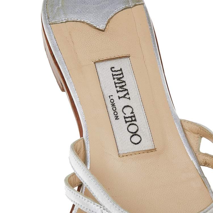 Pre Owned Jimmy Choo Silver Leather Thong Flats Size 38