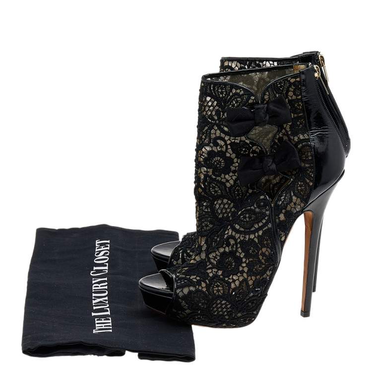Pre Owned Jimmy Choo Black Lace And Patent Leather Bow Peep Toe Platform Booties Size 40.5
