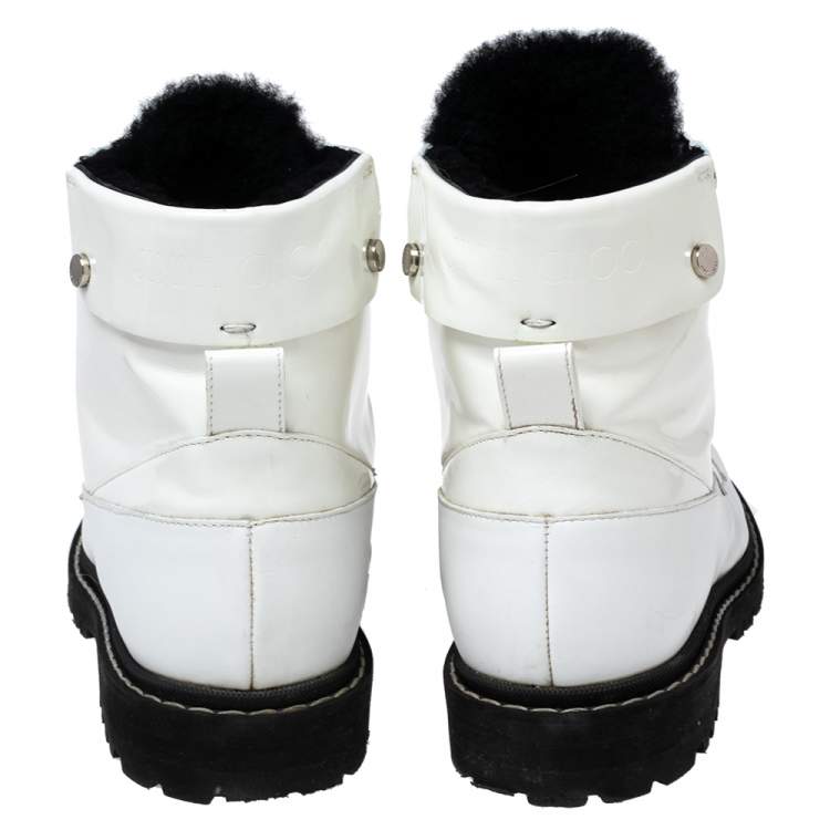مملوكة مسبقًا Jimmy Choo White Patent and Leather Lace-Up Ankle Heated Boots Size 40