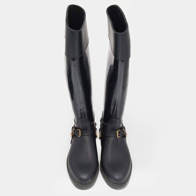 مملوكة مسبقًا Jimmy Choo Black Rubber Rain Boots Size 39