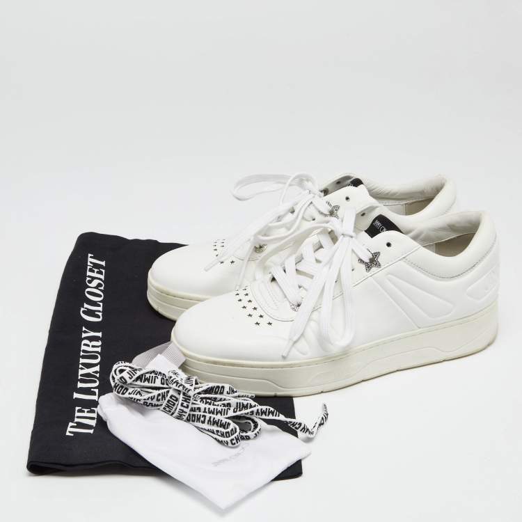 مملوكة مسب�قًا Jimmy Choo White Leather Studded Hawaii/F Low Top Sneakers Size 39