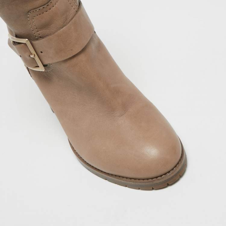مملوكة مسبقًا Jimmy Choo Brown Leather Buckle Detail Ankle Boots Size 38.5
