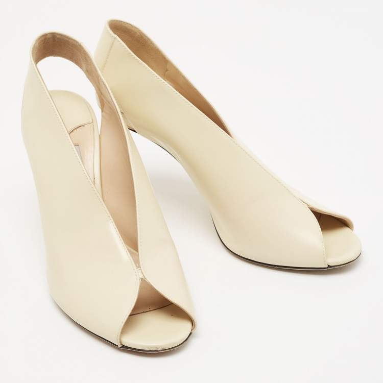 Pre Owned Jimmy Choo Cream Leather Shar Slingback Pumps Size 38