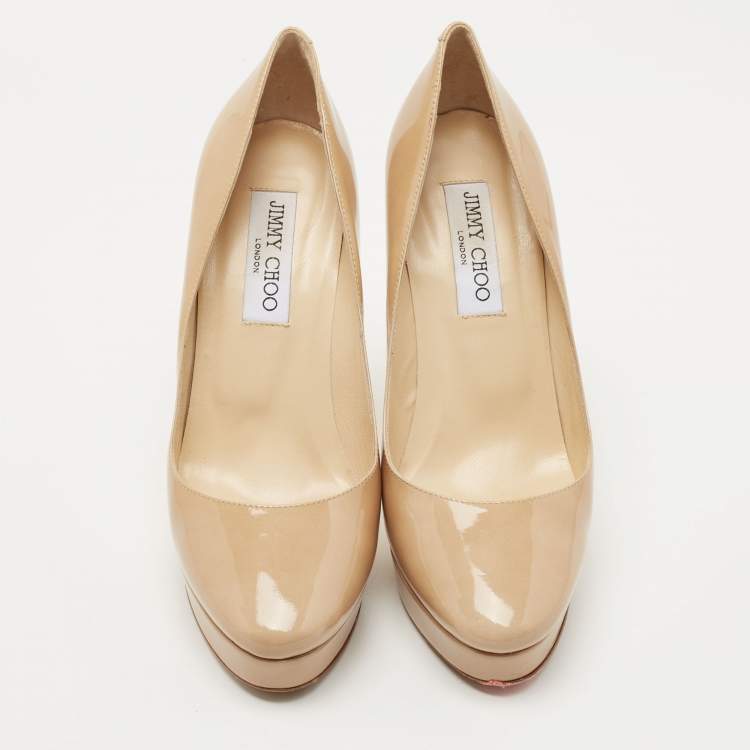 مملوكة مسبقًا Jimmy Choo Beige Patent Leather Alex Pumps Size 38.5