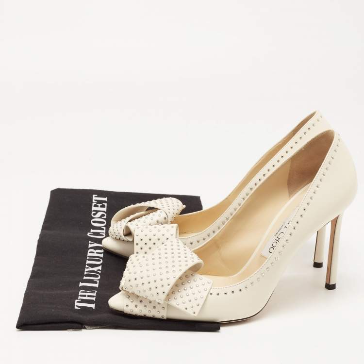 Pre Owned Jimmy Choo Cream Leather Studded Bow Tegan Pumps Size 38