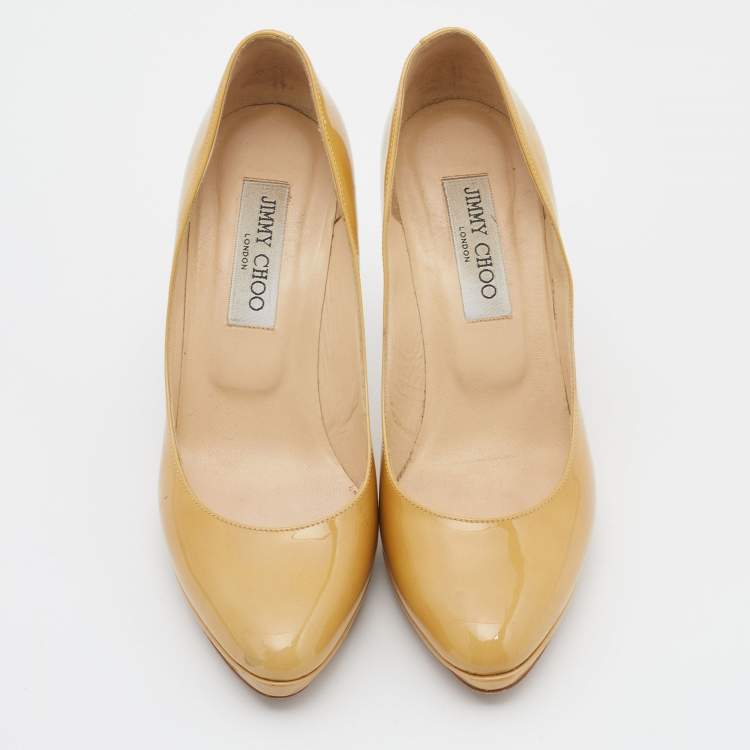 مملوكة مسبقًا Jimmy Choo Yellow Patent Leather Pumps Size 37.5