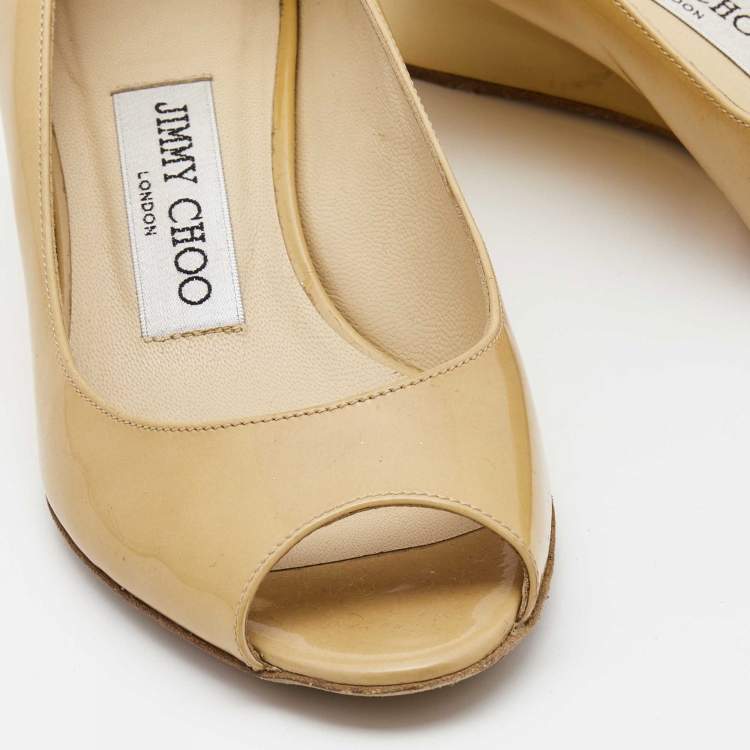 Pre Owned Jimmy Choo Beige Patent Leather Peep Toe Wedge Pumps Size 35