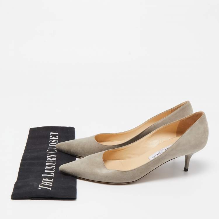 مملوكة مسبقًا Jimmy Choo Grey Suede Romy Pumps Size 37