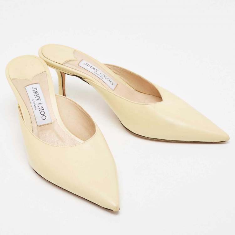 Pre Owned Jimmy Choo Light Yellow Leather Rav Mules Size 39