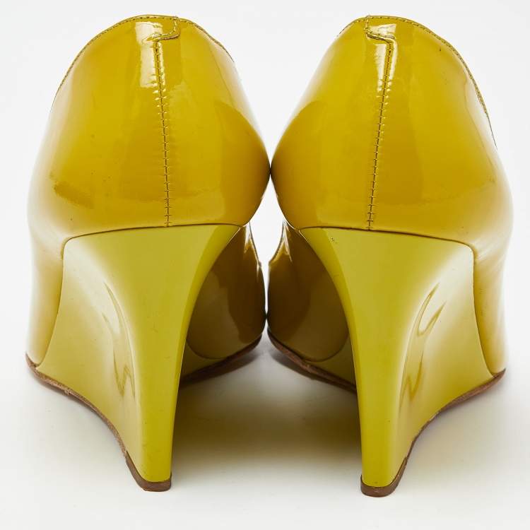 Pre Owned Jimmy Choo Yellow Patent Leather Baxen Peep Toe Wedge Pumps 36