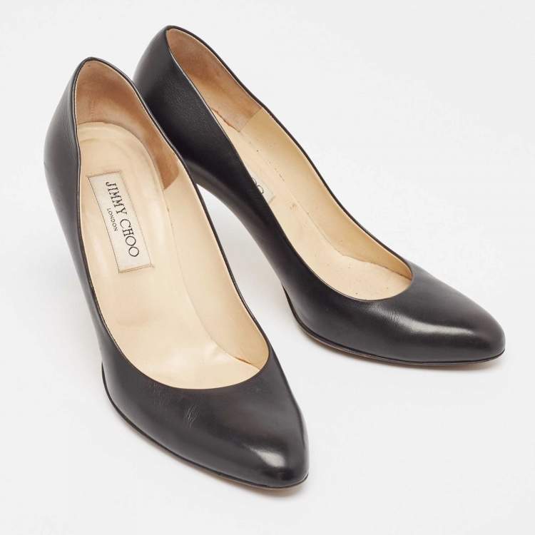 Pre Owned Jimmy Choo Black Leather Round Toe Pumps Size 37.5