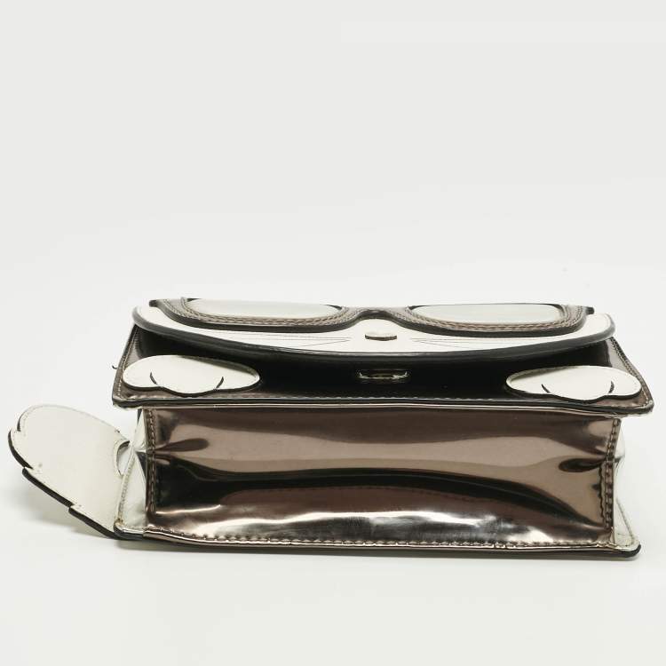 Pre Owned Karl Lagerfeld White/Grey Patent and Leather Ikonik Choupette Crossbody Bag