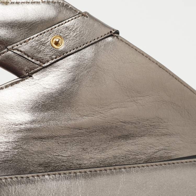 Pre Owned Karl Lagerfeld Metallic/Gold Glossy Leather and Suede K/Thunder Continental Wallet