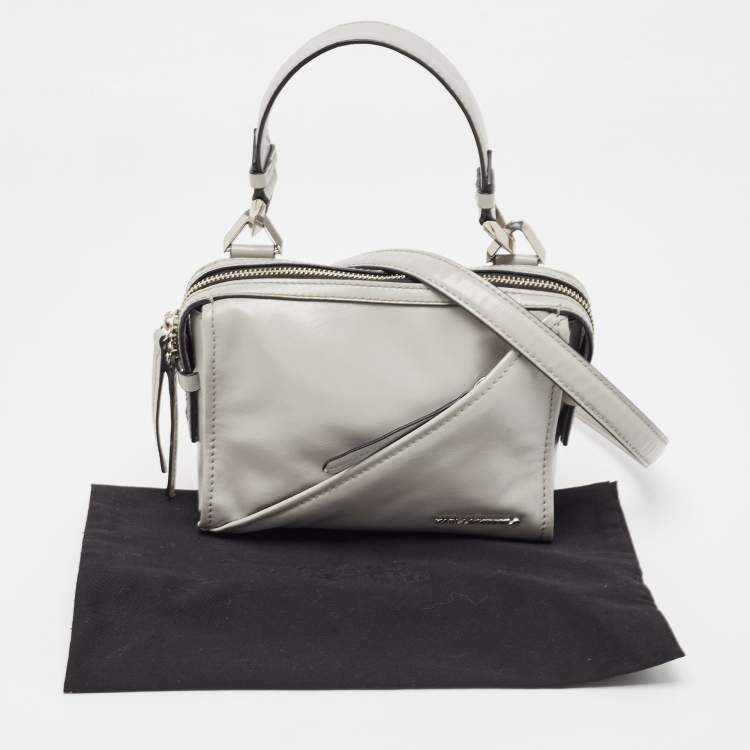 Pre Owned Karl Lagerfeld Grey Leather Front Zip Crossbody Bag