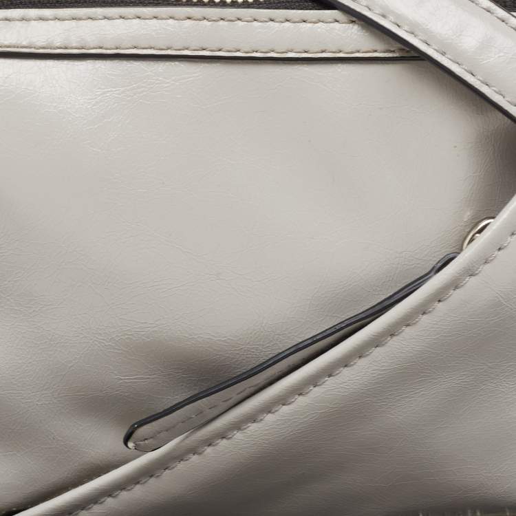 Pre Owned Karl Lagerfeld Grey Leather Front Zip Crossbody Bag