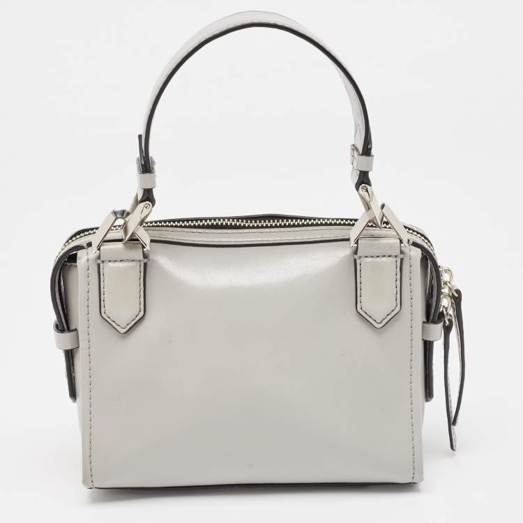 Pre Owned Karl Lagerfeld Grey Leather Front Zip Crossbody Bag