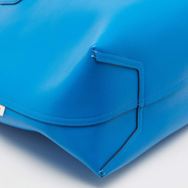 مملوكة مسبقًا Kate Spade Blue Leather Ava Reversible Tote