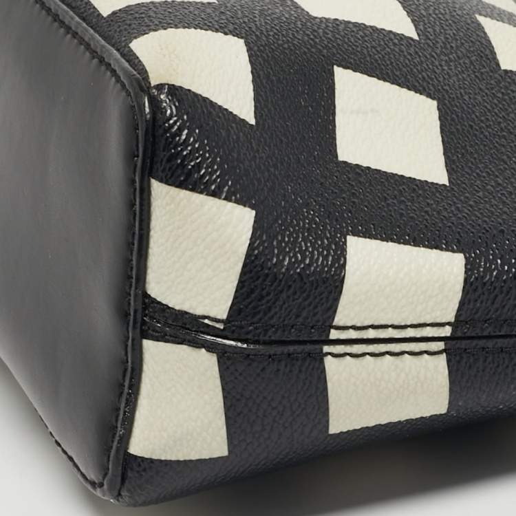 مملوكة مسبقًا Kate Spade Black/White Leather Grove Street Millie Art Crossbody Bag