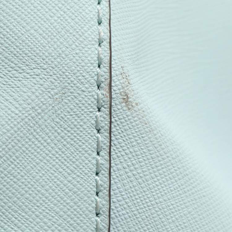 مملوكة مسبقًا Kate Spade Pale Turquoise Saffiano Leather Shopper Tote