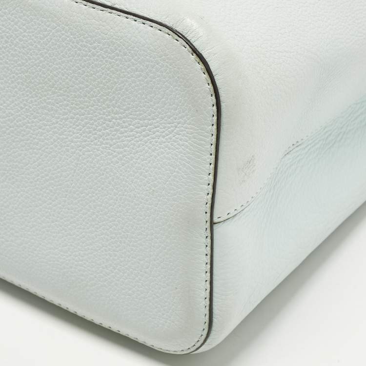 مملوكة مسبقًا Kate Spade Marti Light Blue Leather Bucket Bag