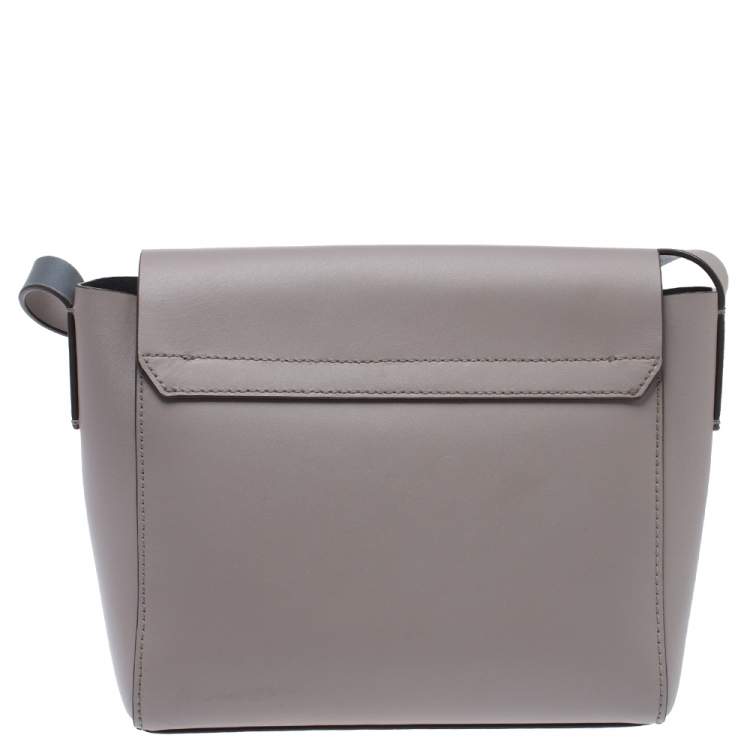 Pre Owned Kate Spade Pale Lilac Leather Logo Plague Flap Shoulder Bag
