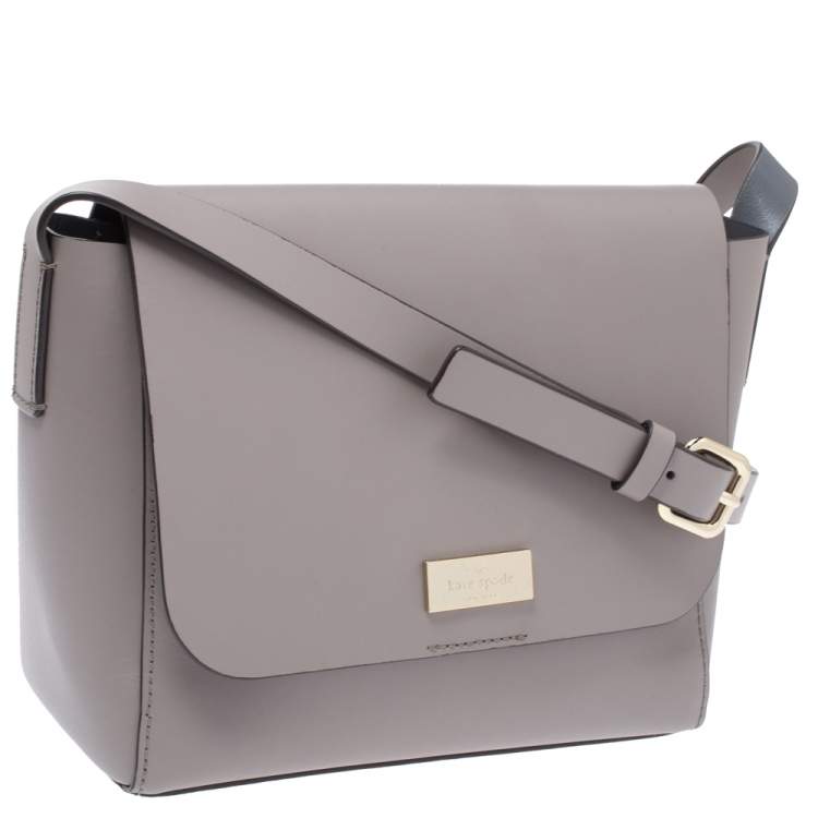 Pre Owned Kate Spade Pale Lilac Leather Logo Plague Flap Shoulder Bag
