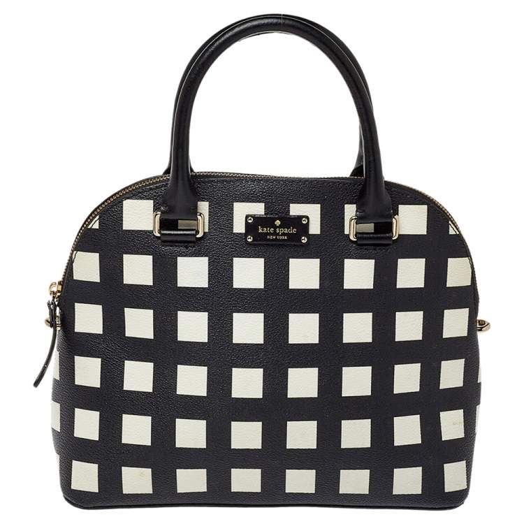 Chequered purse hi-res stock photography and images - Alamy