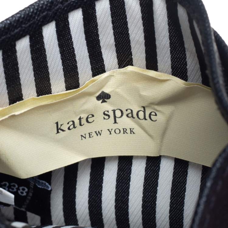Pre Owned Kate Spade Black Leather Card Holder