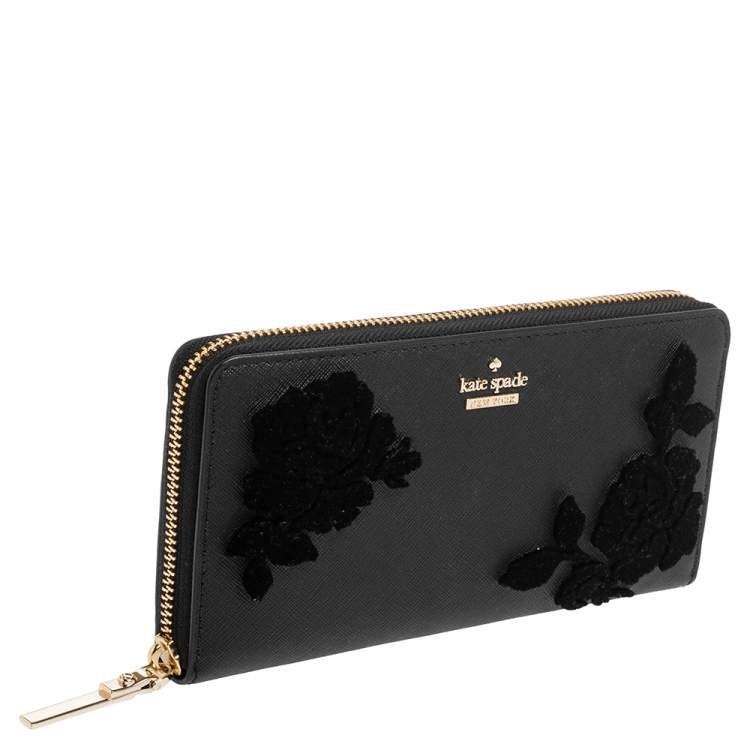 مملوكة مسبقًا Kate Spade  Black Leather Zip Around Wallet