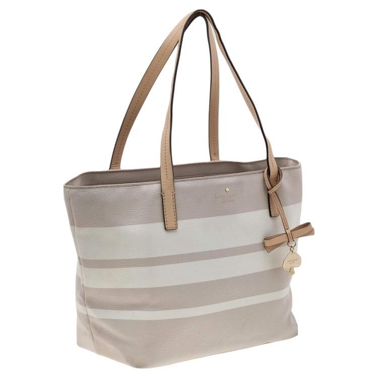Pre Owned Kate Spade Grey/White PVC and Leather Striped Tote