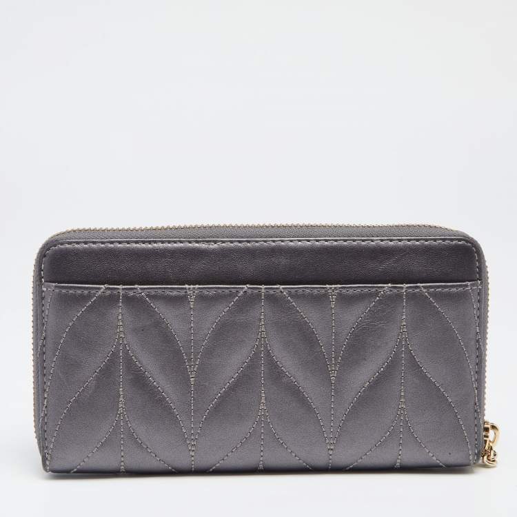 Pre Owned Kate Spade Grey Briar Lane Quilted Leather Neda Zip Around Wallet