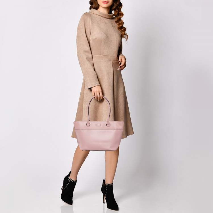 مملوكة مسبقًا Kate Spade Light Pink Leather Tote