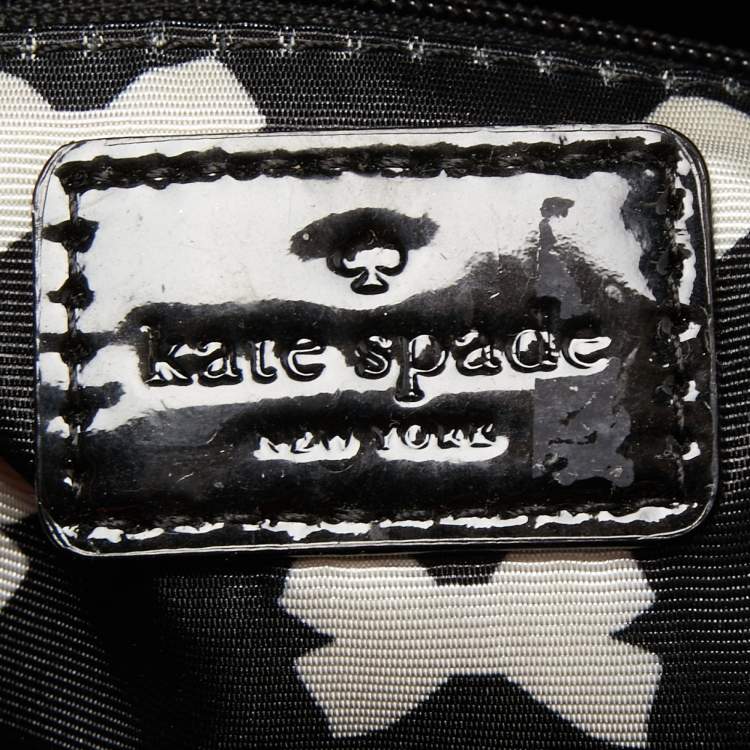 Pre Owned Kate Spade Black/Off White Striped Patent Leather Bow Tote