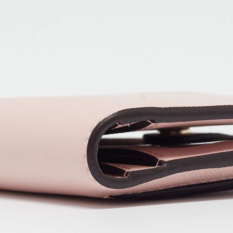 Pre Owned Kate Spade Pink Leather Bifold Wallet 