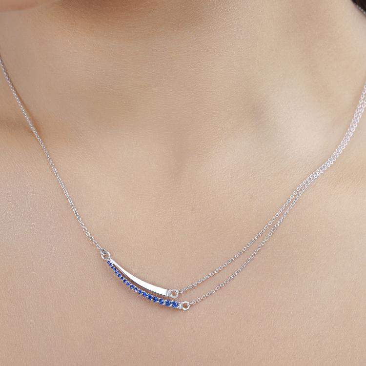 Pre Owned 0.24 cts Blue Sapphire 14K White Gold Bar Necklace